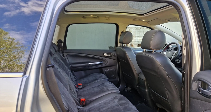 Ford S-Max cena 33900 przebieg: 232000, rok produkcji 2012 z Gniezno małe 232